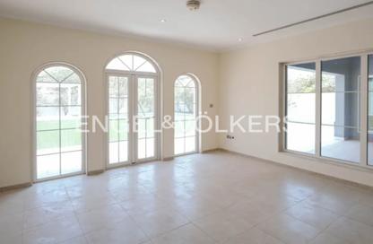 Villa - 3 Bedrooms - 4 Bathrooms for rent in Regional Small - Regional - Jumeirah Park - Dubai