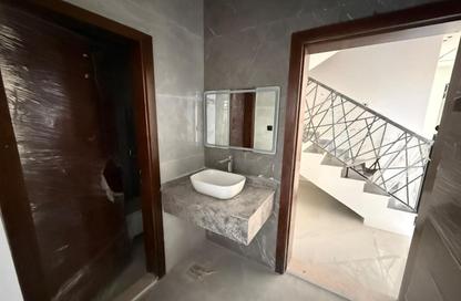 Villa - 4 - 6 for sale in Kabbali Hills - Al Helio 2 - Al Helio - Ajman