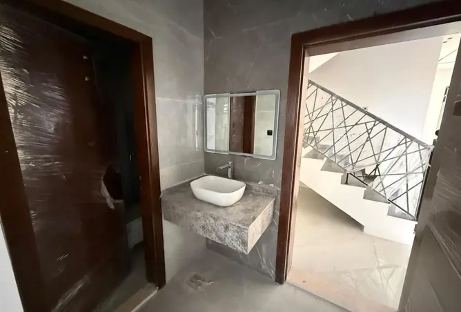 156084471 - Property Image 2