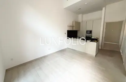 شقة - غرفة نوم - 2 حمامات للايجار في هارينجتون هاوس - منطقة 14 - قرية جميرا الدائرية - دبي