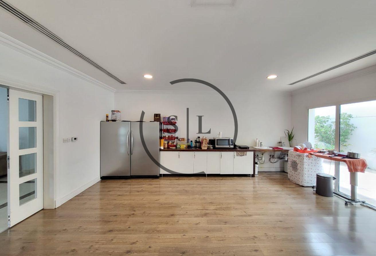 Private Garden | Prime Location | 4 Parkings photo 10