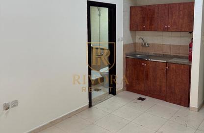Office Space - Studio - 1 Bathroom for rent in Al Hashmi Building - Al Murar - Deira - Dubai