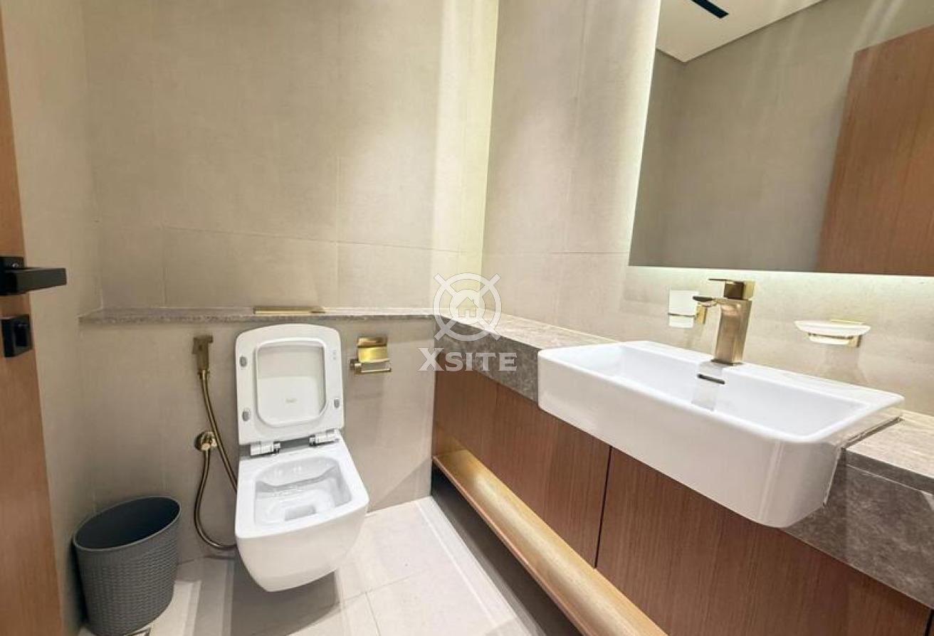 Modern 2 BR|Fully Furnished |Vacant photo 16