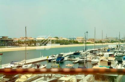 Apartment - Studio - 1 Bathroom for rent in Palm Views East - Palm Views - Palm Jumeirah - Dubai