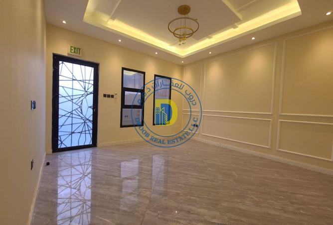 79821932 - Property Image 2