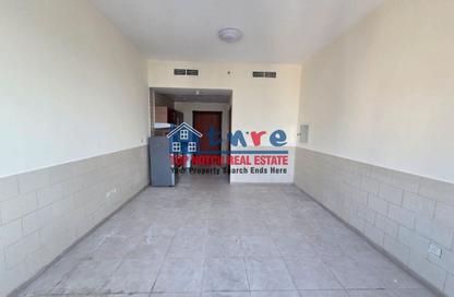 Apartment - Studio - 1 Bathroom for rent in Palace Tower 2 - Palace Towers - Dubai Silicon Oasis - Dubai Apartment - Studio - 1 Bathroom for rent in Palace Tower 2 - Palace Towers - Dubai Silicon Oasis - Dubai