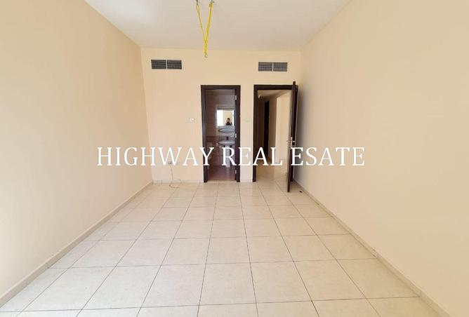 136074152 - Property Image 3