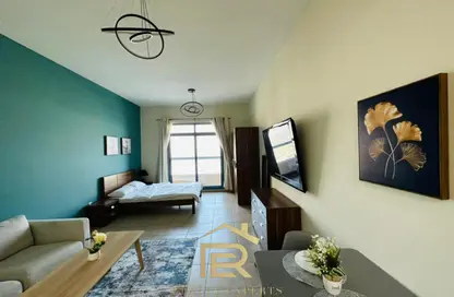 Apartment - 1 Bathroom for rent in Palace Tower 2 - Palace Towers - Dubai Silicon Oasis - Dubai