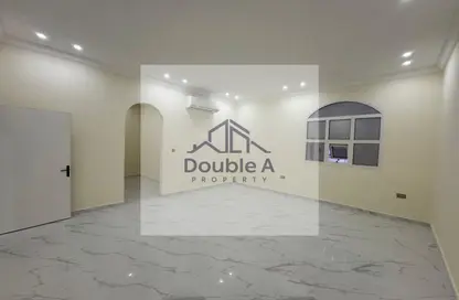 شقة - 3 غرف نوم - 4 حمامات للايجار في مدينة الرياض - أبوظبي