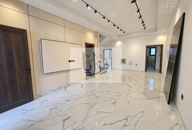 124715010 - Property Image 3