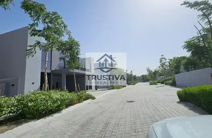 تاون هاوس - 2 غرف نوم - 4 حمامات للبيع في مسار 3 - ضاحية الرويضات - الشارقة