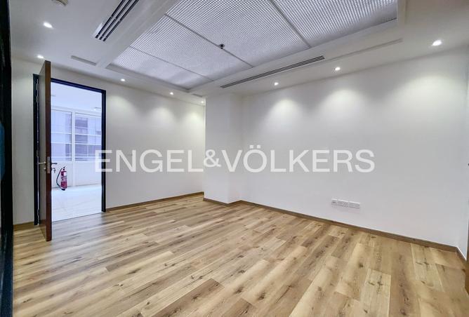 121980452 - Property Image 2