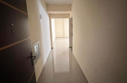 Apartment - Studio - 1 Bathroom for rent in Al Majaz 3 - Al Majaz - Sharjah Apartment - Studio - 1 Bathroom for rent in Al Majaz 3 - Al Majaz - Sharjah