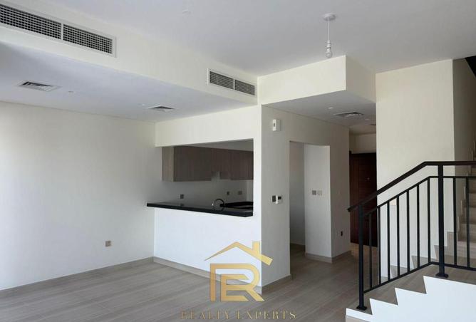 122004686 - Property Main Image