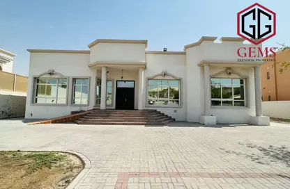 Villa - 4 Bedrooms - 5 Bathrooms for rent in Al Mizhar 1 - Al Mizhar - Dubai
