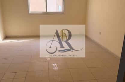 سكن عمال - استوديو - 8 حمامات للايجار في الجرف - عجمان وسط المدينة - عجمان