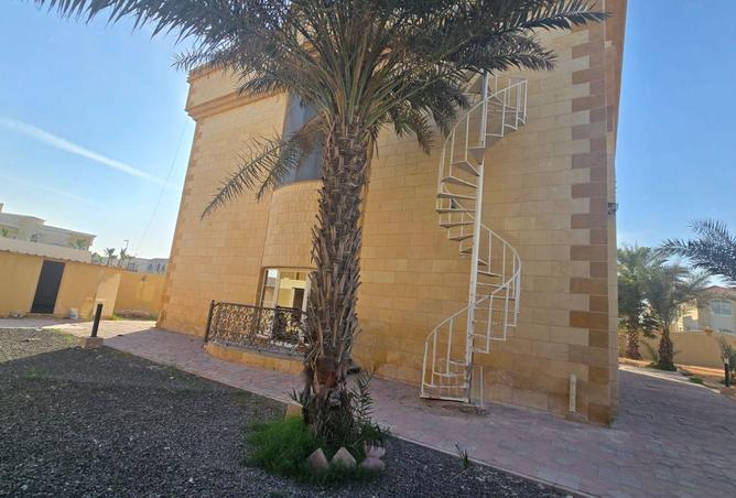 2ObcAGH662C - الصورة الرئيسية للعقار