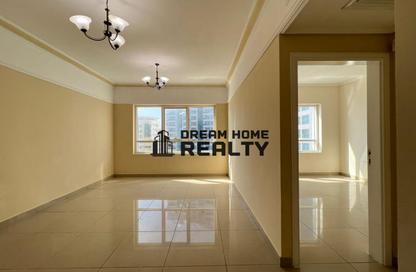 Apartment - 1 Bedroom - 2 Bathrooms for rent in Sharjah 555 Tower - Al Khan Corniche - Al Khan - Sharjah