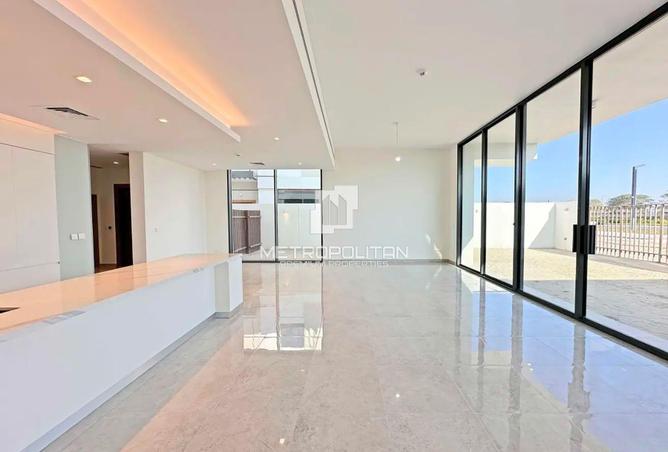 87889132 - Property Image 3