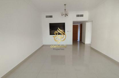 شقة - 2 غرف نوم - 3 حمامات للايجار في R01 - المدينة العالمية المرحلة 2 - 4 الورسان - الورسان - دبي