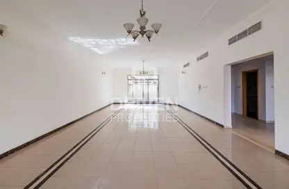 فيلا - 4 غرف نوم - 5 حمامات للايجار في فلل جميرا 3 - جميرا 3 - جميرا - دبي