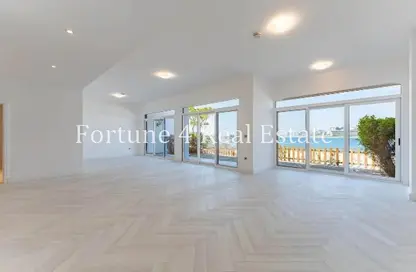 Villa - 5 Bedrooms - 7 Bathrooms for rent in Palma Residences - Palm Jumeirah - Dubai