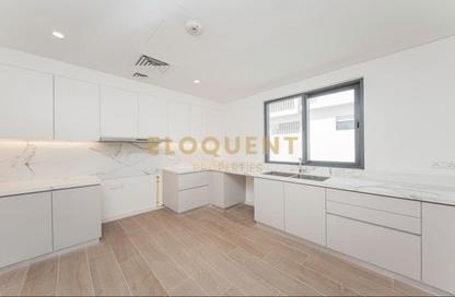Townhouse - 4 Bedrooms - 5 Bathrooms for sale in Jebel Ali Village Townhouses Phase 2 - Jebel Ali Village - Jebel Ali - Dubai Townhouse - 4 Bedrooms - 5 Bathrooms for sale in Jebel Ali Village Townhouses Phase 2 - Jebel Ali Village - Jebel Ali - Dubai