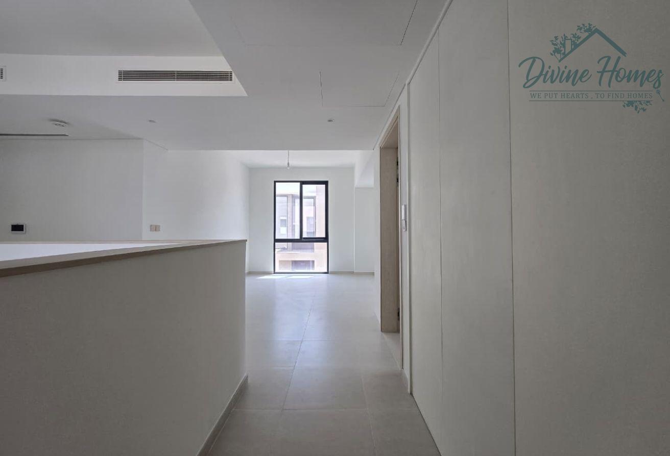 WITH POOL | DRIVER's ROOM | READY TO MOVE photo 10