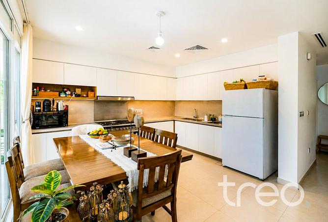 Reduced | Owner Occupied | 3Bed+Maid — photo 4