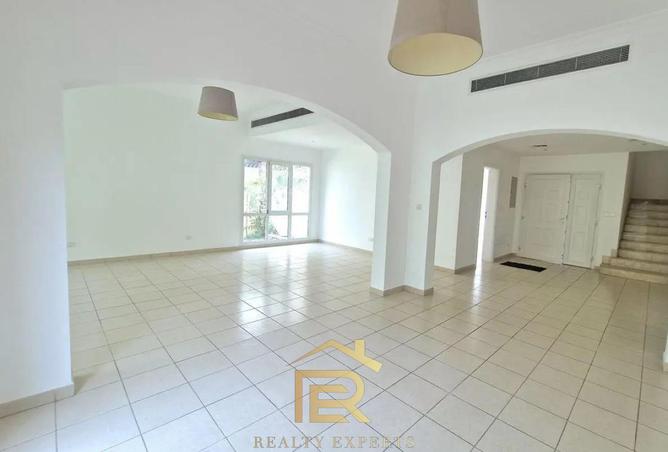 104119520 - Property Image 3