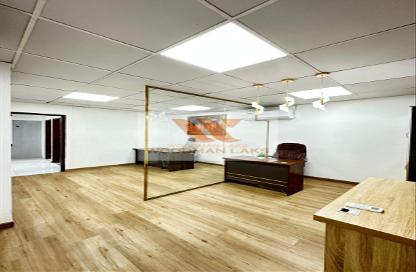 Office Space - Studio for rent in Al Kazim Building - Karama Park Area - Al Karama - Dubai