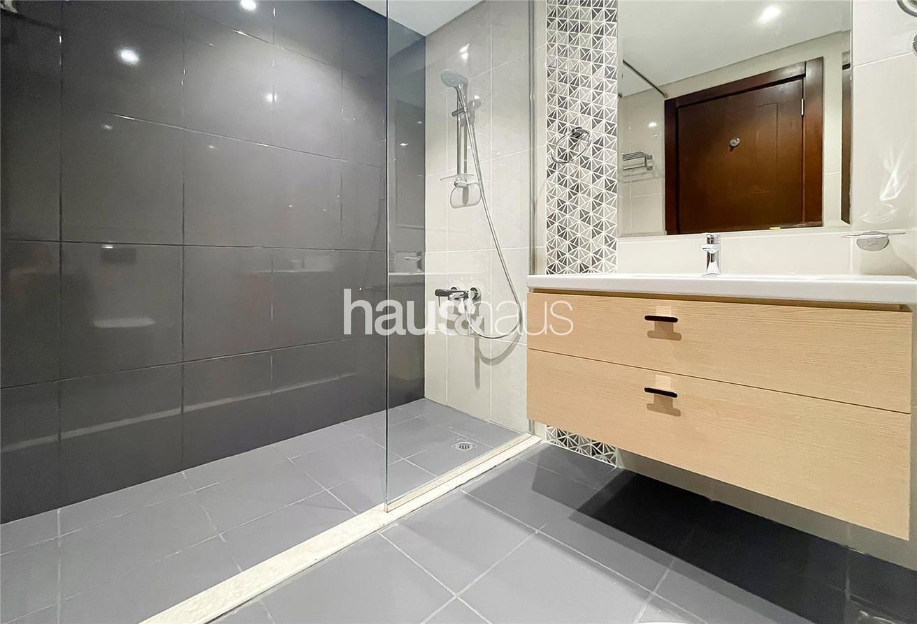 Fully Furnished | Amazing Pool Views | Negotiable photo 7