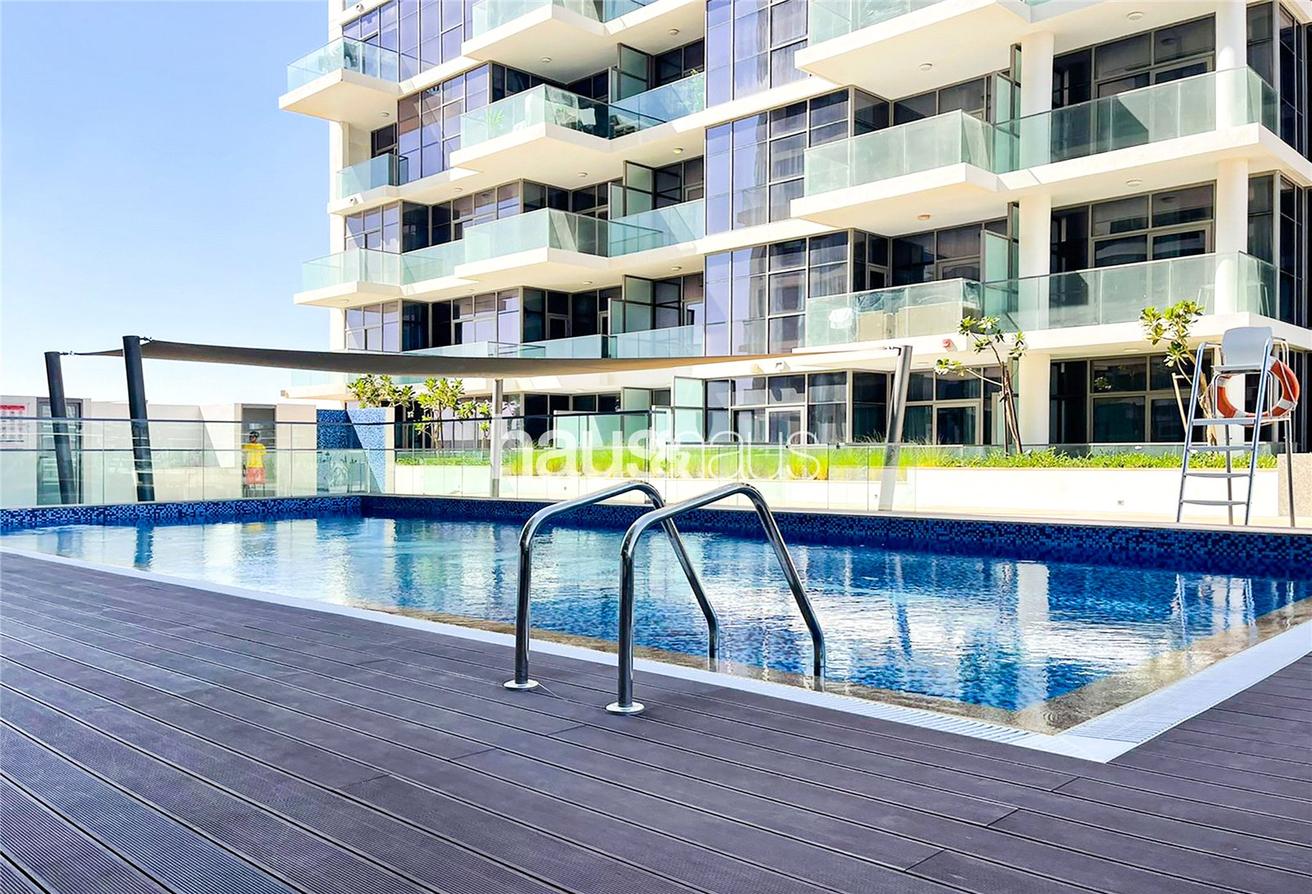 Fully Furnished | Amazing Pool Views | Negotiable photo 5