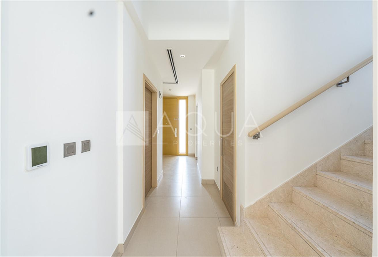 Standalone Corner Villa | Extended & Upgraded photo 9
