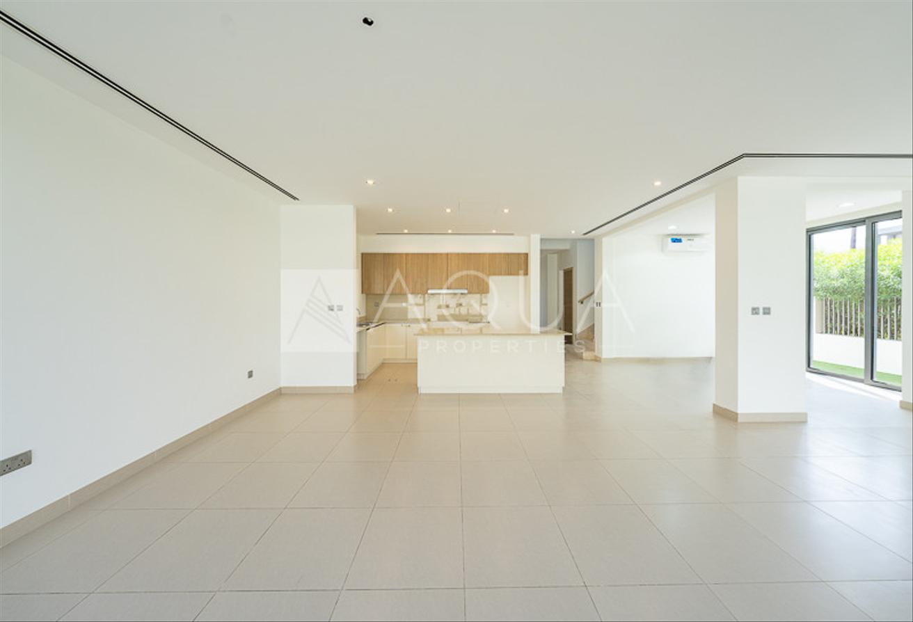 Standalone Corner Villa | Extended & Upgraded photo 4