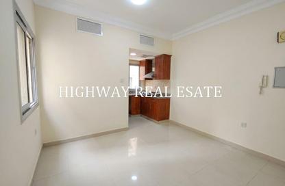 Apartment - Studio - 1 for rent in Muwailih Building - Muwaileh - Sharjah Apartment - Studio - 1 for rent in Muwailih Building - Muwaileh - Sharjah