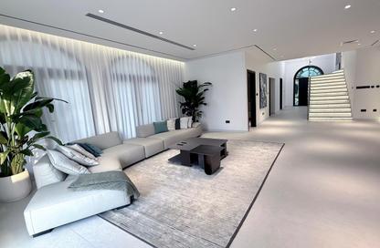 Villa - 5 Bedrooms - 5 Bathrooms for rent in Palm Jumeirah - Dubai