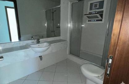 Apartment - 2 Bedrooms - 3 Bathrooms for sale in Al Khan Corniche - Al Khan - Sharjah