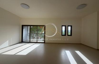 Apartment - 3 Bedrooms - 3 Bathrooms for rent in The Gardens Building 29 - The Gardens Buildings - The Gardens - Dubai