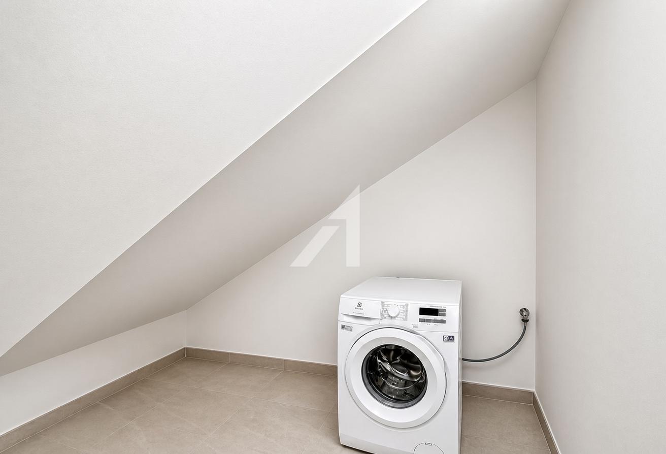 Corner Unit | Brand New | Plus Maid photo 7