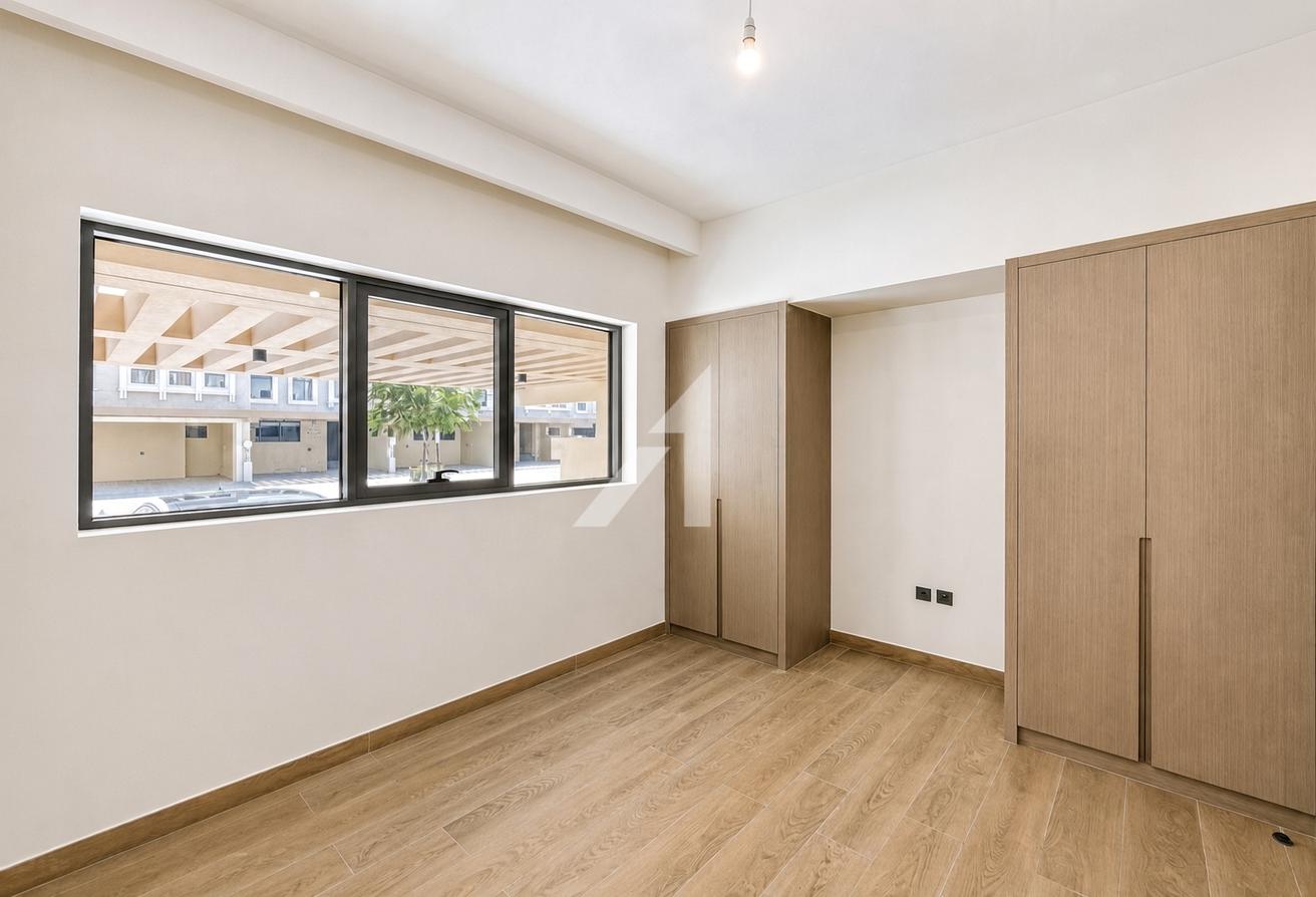 Corner Unit | Brand New | Plus Maid photo 8