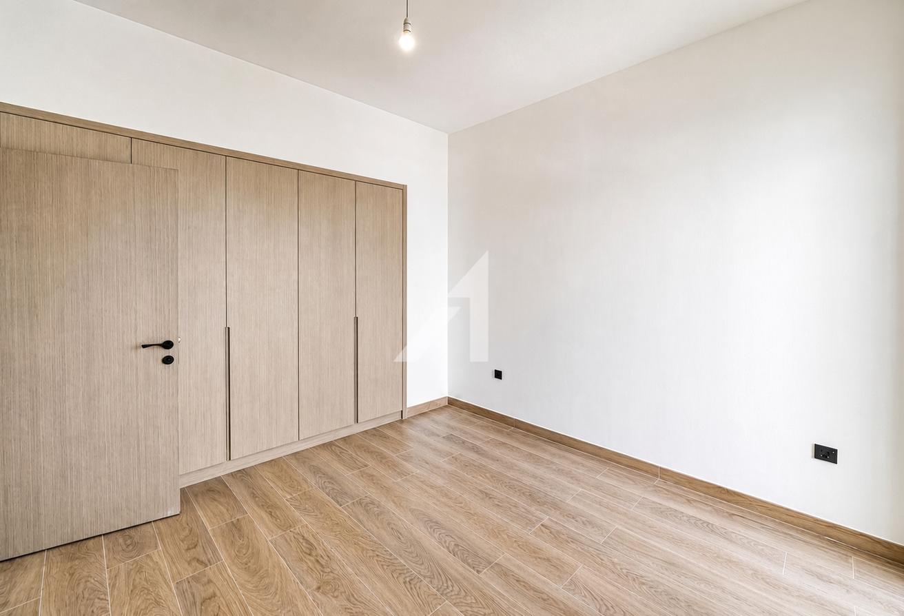 Corner Unit | Brand New | Plus Maid photo 12