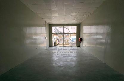 Shop - Studio - 1 for rent in Industrial Building 13 - Industrial Area 13 - Sharjah Industrial Area - Sharjah
