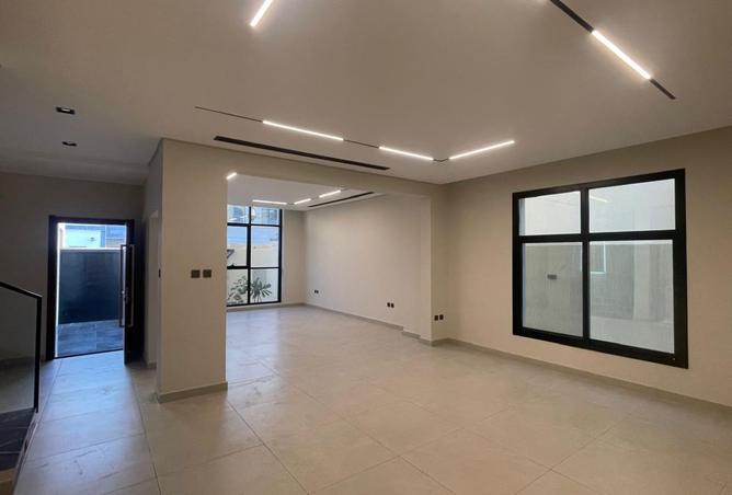 16012306 - Property Image 3