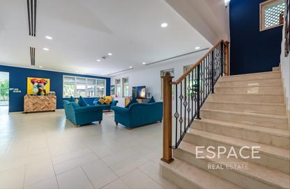 Villa - 4 - 5 for rent in District 3 - Jumeirah Park - Dubai