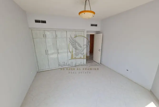 145982145 - Property Image 2