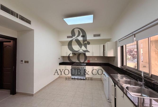 67443193 - Property Image 3