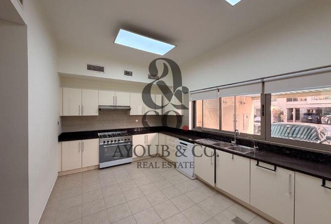 67443193 - Property Image 2