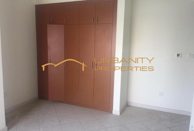 71128101 - Property Image 2