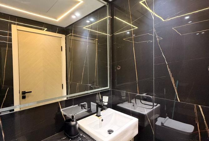 Spacious 1BR | Vacant | Balcony | Binghatti Luna photo 2